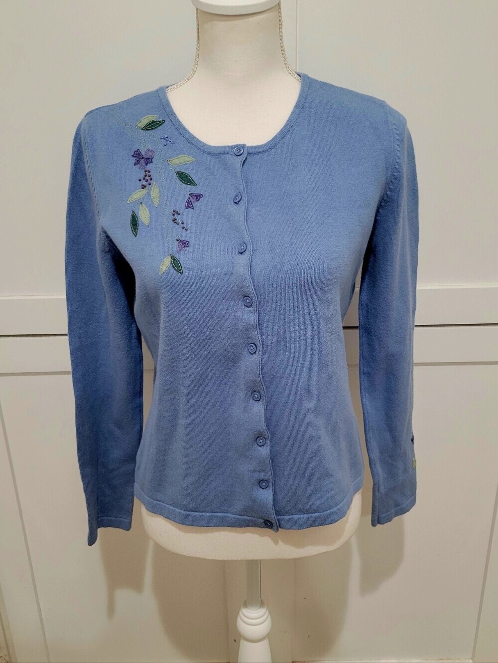 GAP Periwinkle Blue Cardigan Sweater with Appliquéd Flowers & Leaves | Medium